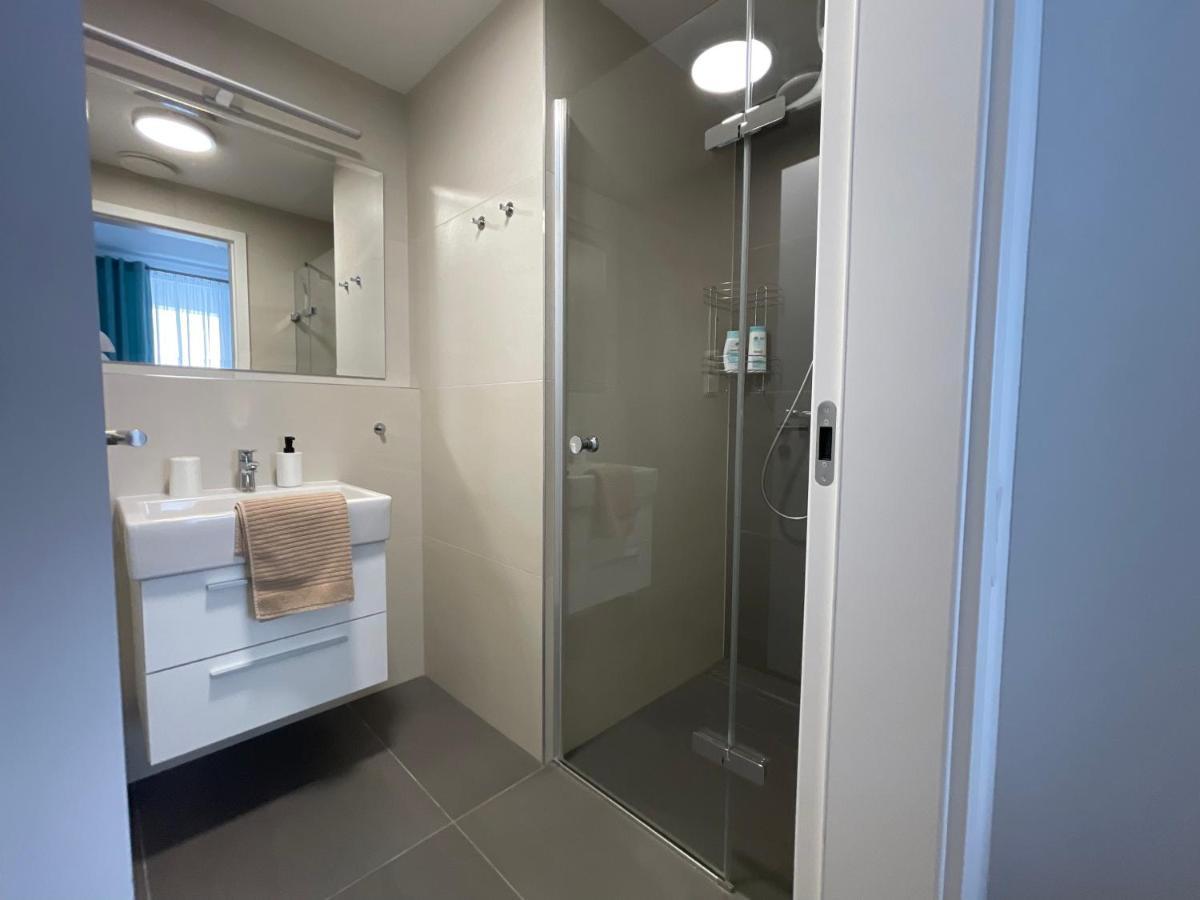 Sag Sky Park Residence Free Parking And Wi-Fi Братислава Екстер'єр фото