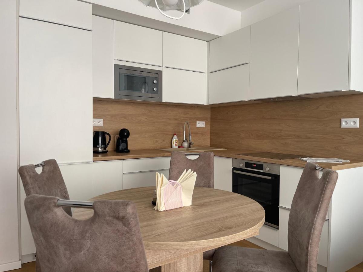 Sag Sky Park Residence Free Parking And Wi-Fi Братислава Екстер'єр фото