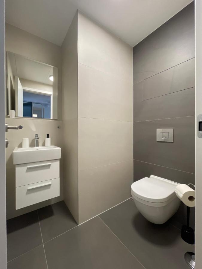 Sag Sky Park Residence Free Parking And Wi-Fi Братислава Екстер'єр фото