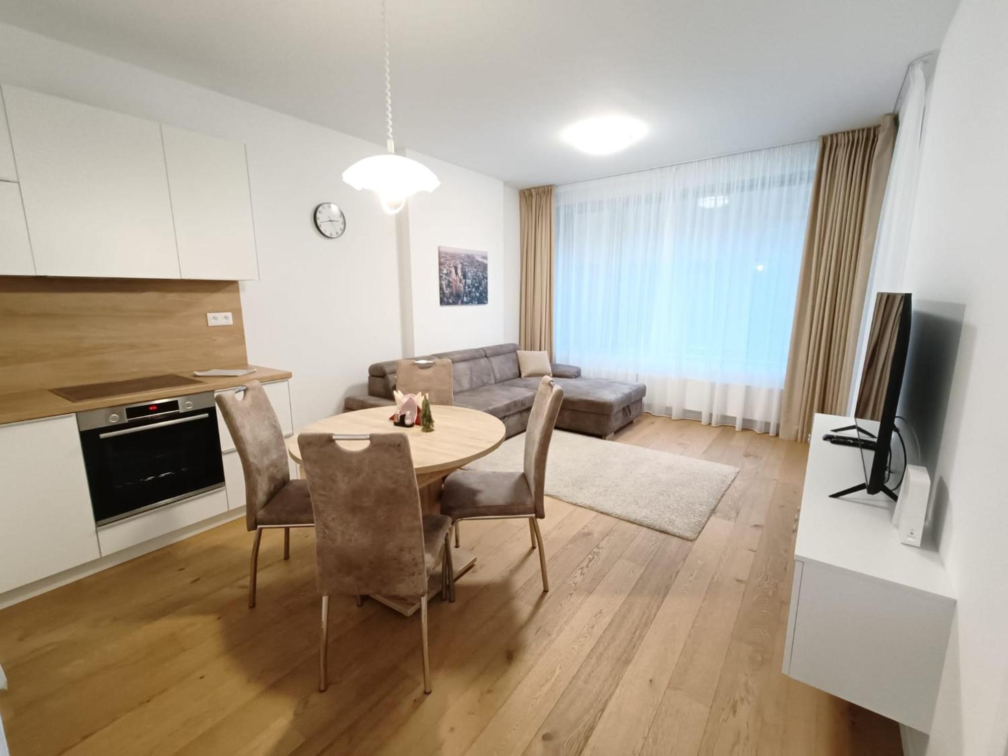 Sag Sky Park Residence Free Parking And Wi-Fi Братислава Екстер'єр фото